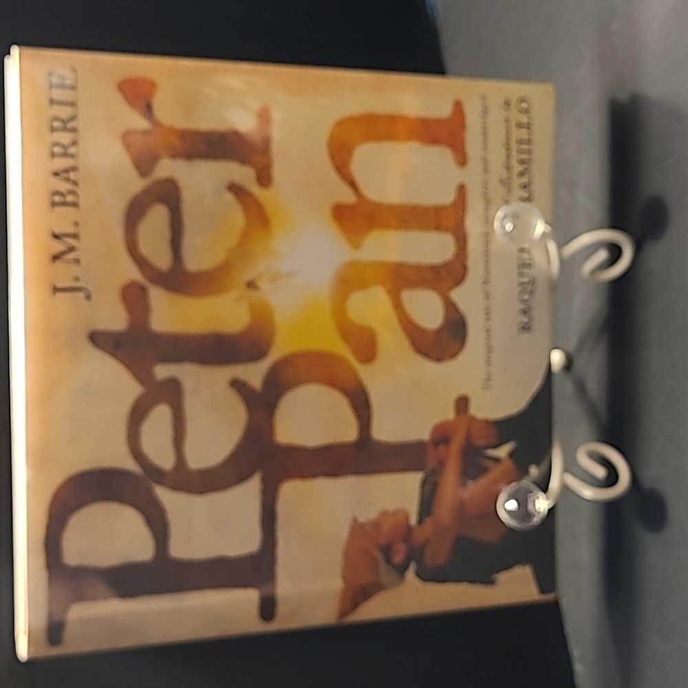 Vintage Y2k  J.M BARRIE PETER PAN HARDCOVER